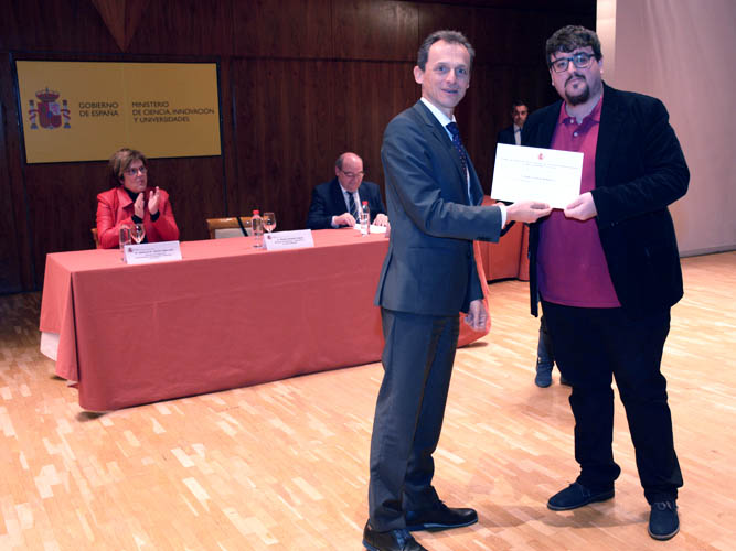 Entrega premio ministro